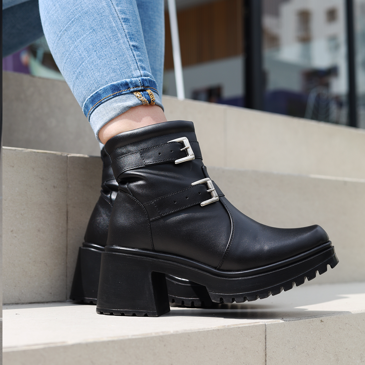 Brogue Boots Negro |  Botin casual mujer